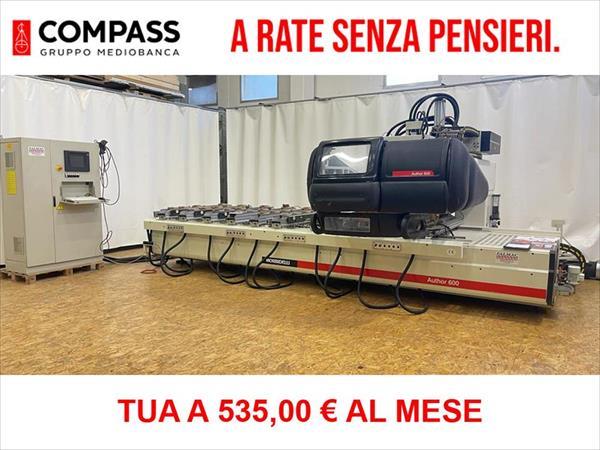 Centro di lavoro Morbidelli professionale per falegnameria